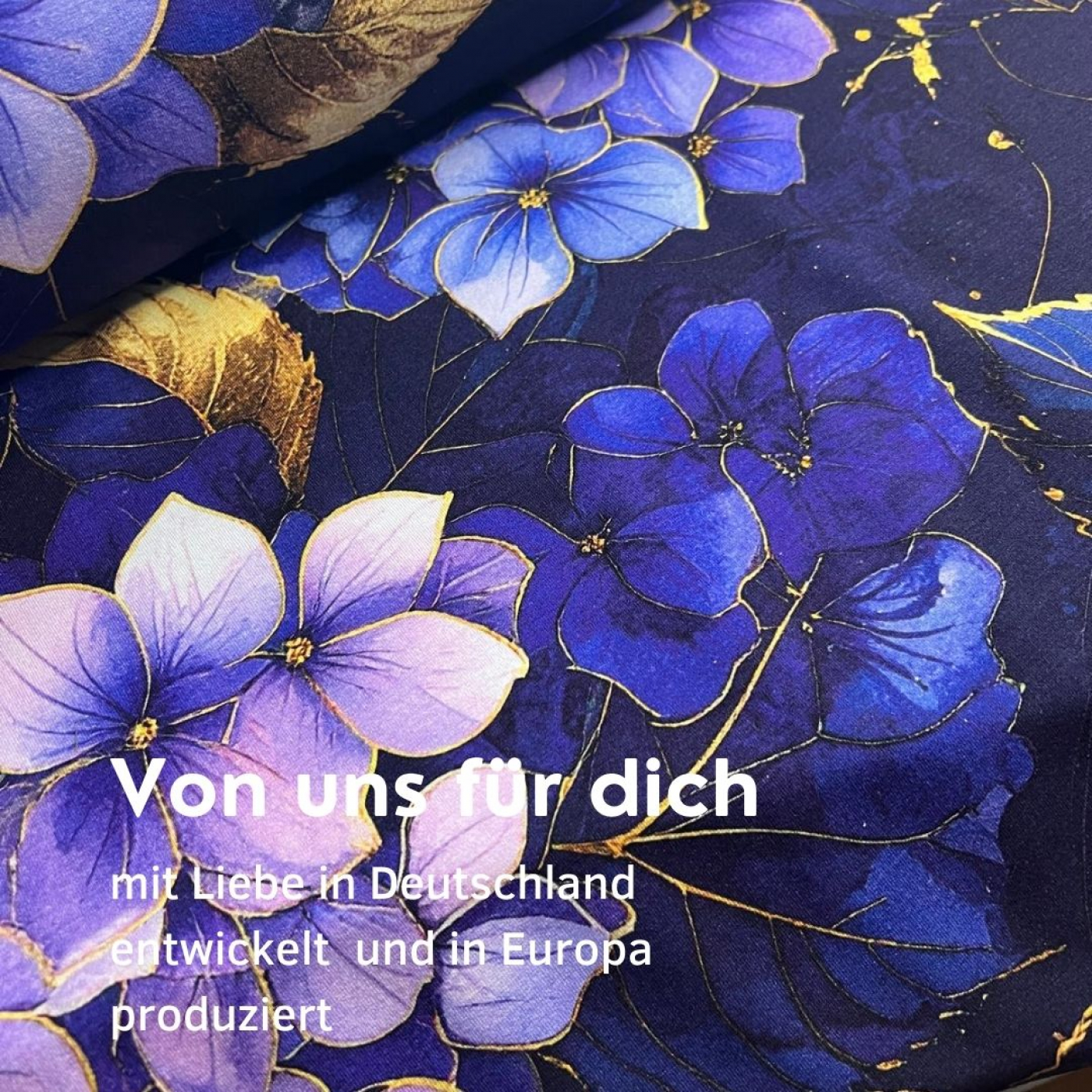 Stoff des Tages: Bio Viskosejersey mit Überbreite: Eigenproduktion Hortensienliebe (Bordüre) von Graustufen-Stoffe